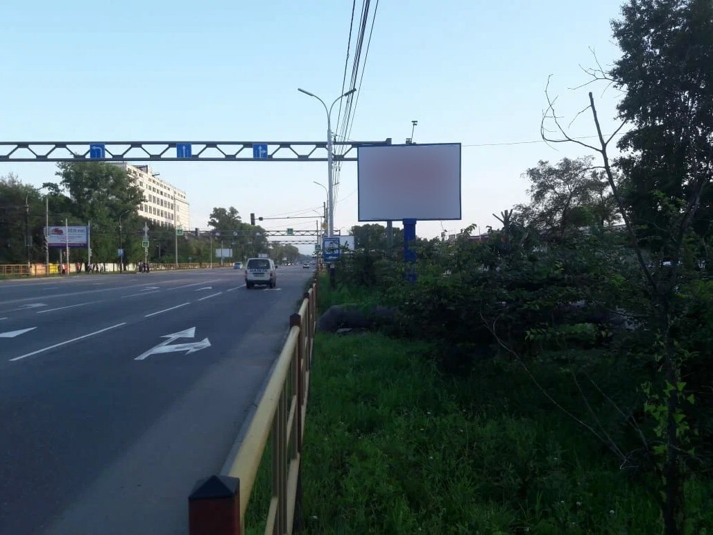 Фотография рекламного носителя, тип: Ситиборд 2.7x3.7, адрес: Краснореченская ул., д.141, Хабаровск, Хабаровский край, Россия. Сторона А №1395462