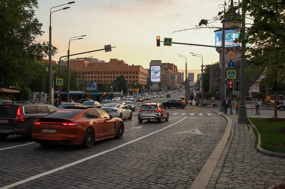 Фотография рекламного носителя, тип: Медиафасад, адрес: Красная Пресня ул., д.9, Москва, Россия. Сторона B120 №1383495