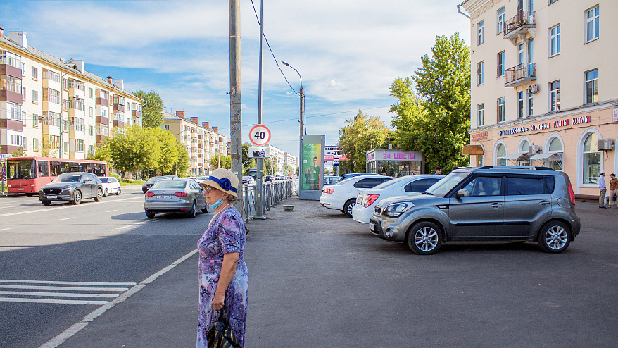 Фотография рекламного носителя, тип: Пиллар 3x1.4, адрес: Ибрагимова пр-т., д.26, Казань, Республика Татарстан, Россия. Сторона A №685965