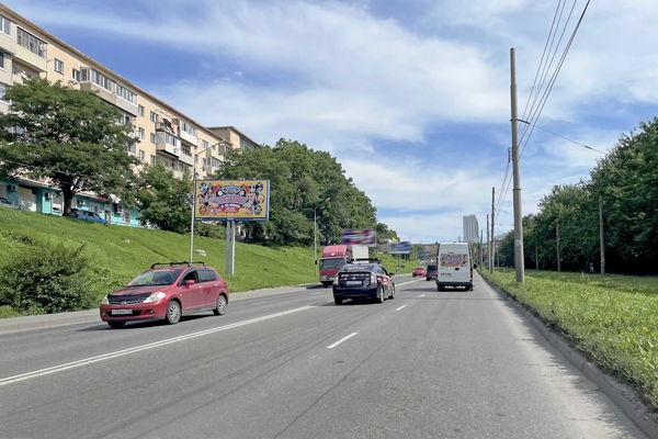 Фотография рекламного носителя, тип: Билборд 3x6, адрес: Луговая ул., д.65, Владивосток, Приморский край, Россия. Сторона Б1 №154037