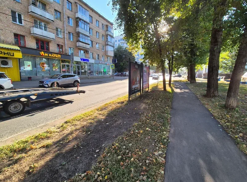 Фотография рекламного носителя, тип: Афиша 1.75x1.8, адрес: Химкинский б-р., д.17, стенд 2, Москва, Россия. Сторона B №887512