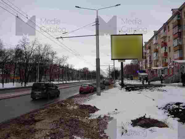 Фотография рекламного носителя, тип: Билборд 3x6, адрес: пр. Октябрьский, 4, Новокузнецк, Кемеровская область, Россия. Сторона А1-А10 №1330333