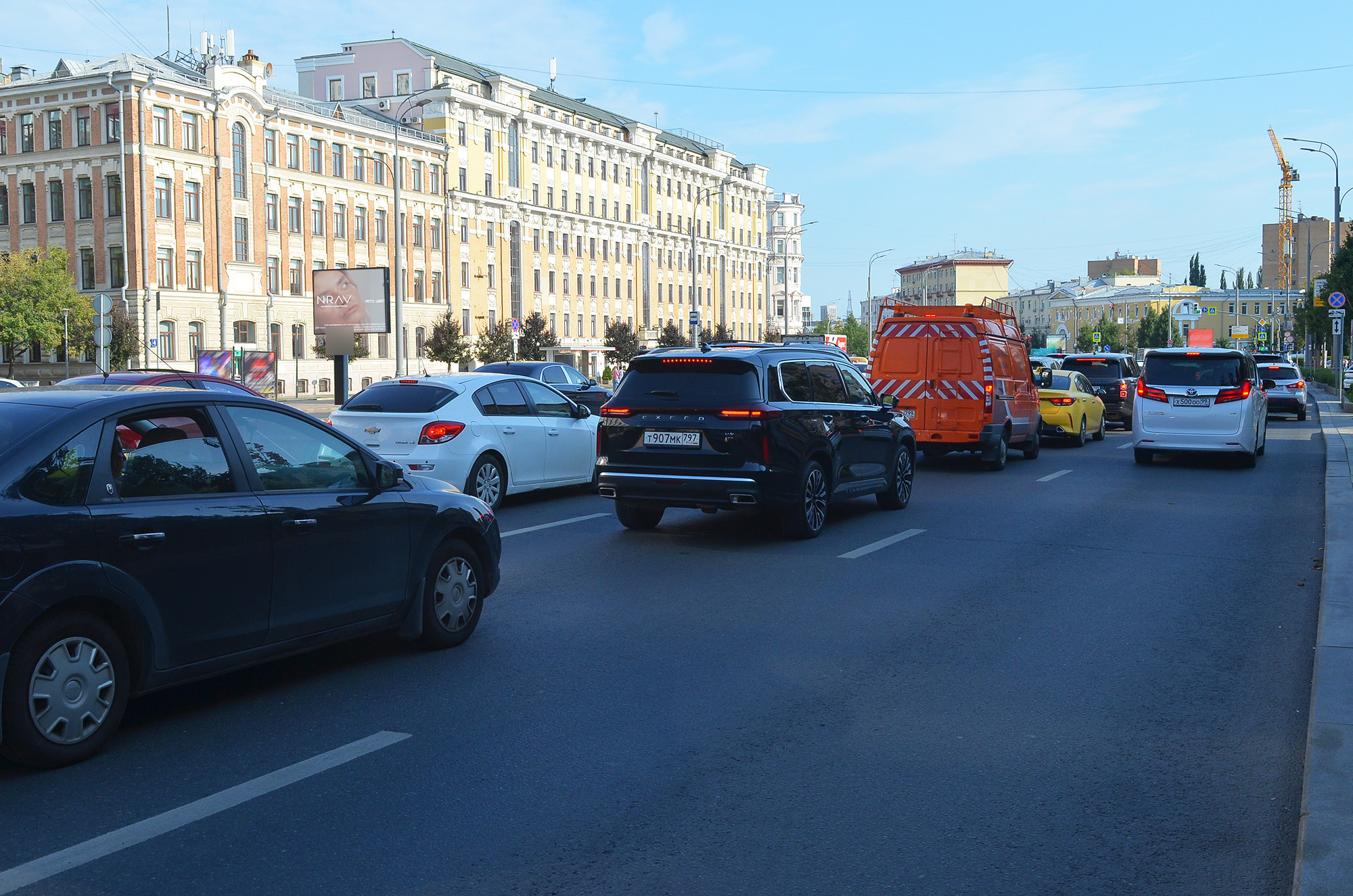 Фотография рекламного носителя, тип: Ситиборд 2.7x3.7, адрес: Смоленский б-р., д.6, Москва, Россия. Сторона Б1 №625852