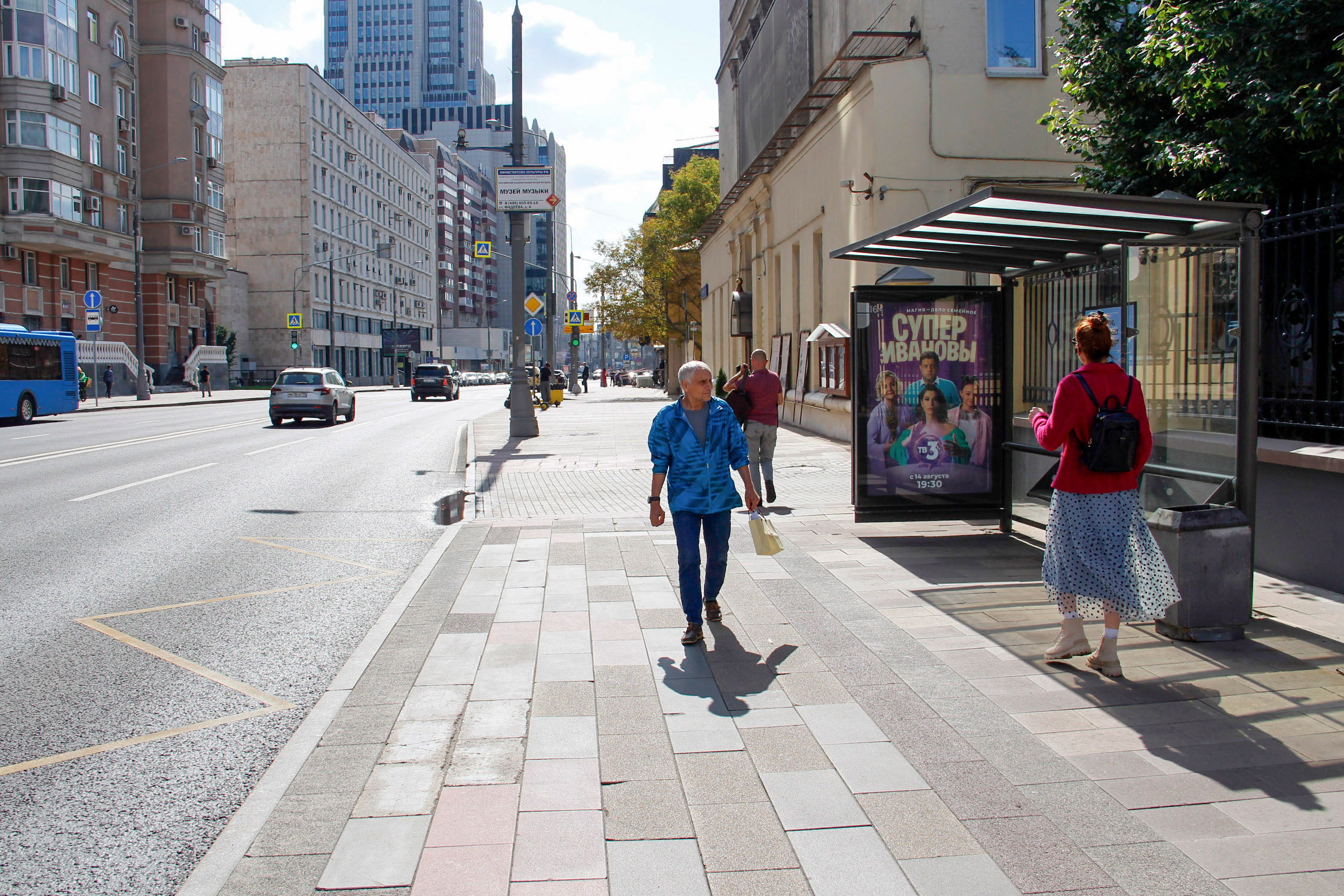 Фотография рекламного носителя, тип: Остановка 1.8x1.2, адрес: Долгоруковская ул., д.25, Москва, Россия. Сторона А №334760