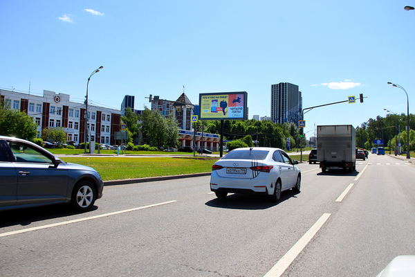 Фотография рекламного носителя, тип: Билборд 3x6, адрес: Поляны ул., д.3а, Москва, Россия. Сторона А1 №12335