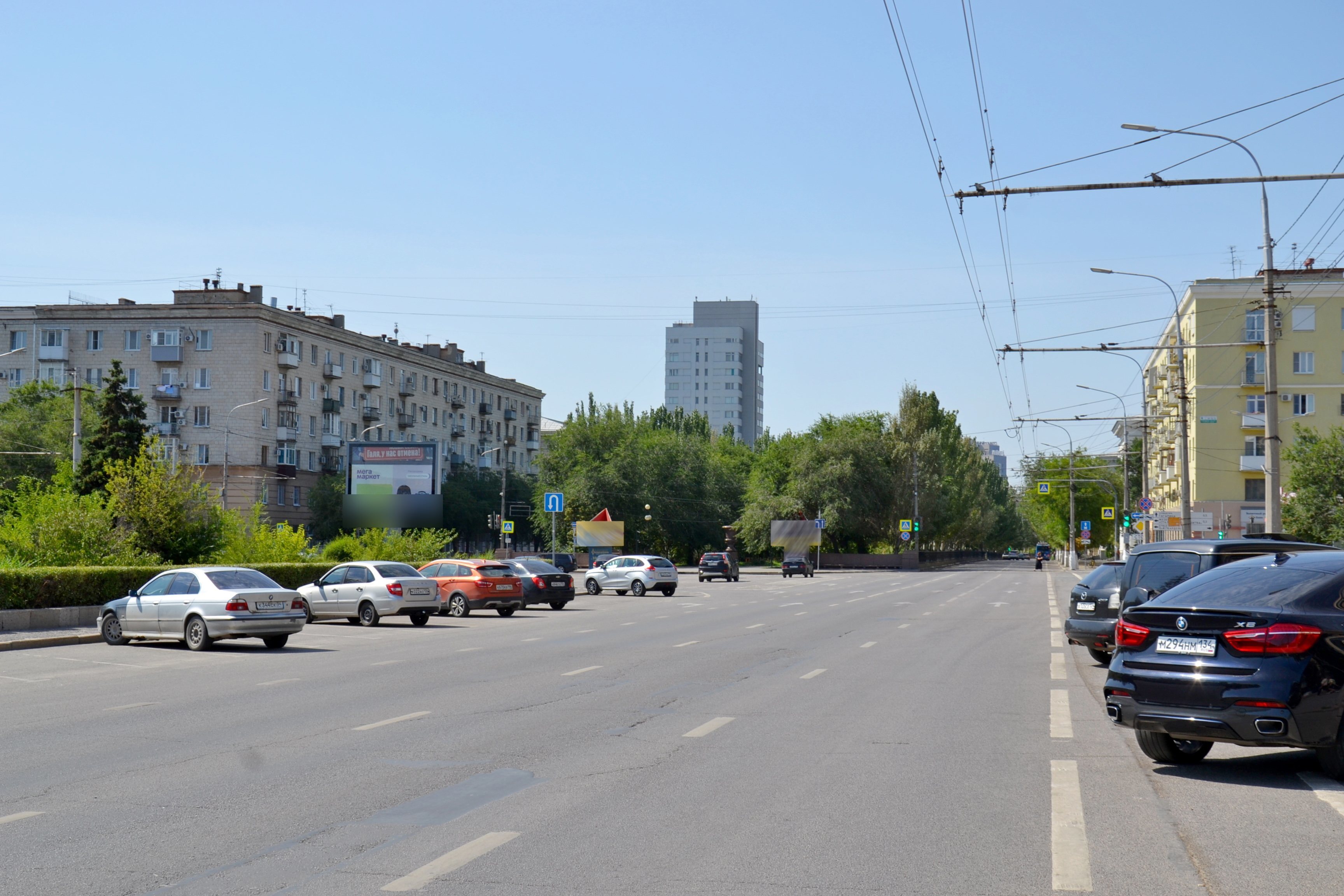 Фотография рекламного носителя, тип: Ситиборд 2.7x3.7, адрес: Ленина пр-т. Х Ленина пл., поз.1, Волгоград, Волгоградская область, Россия. Сторона А1-А4 №1066174