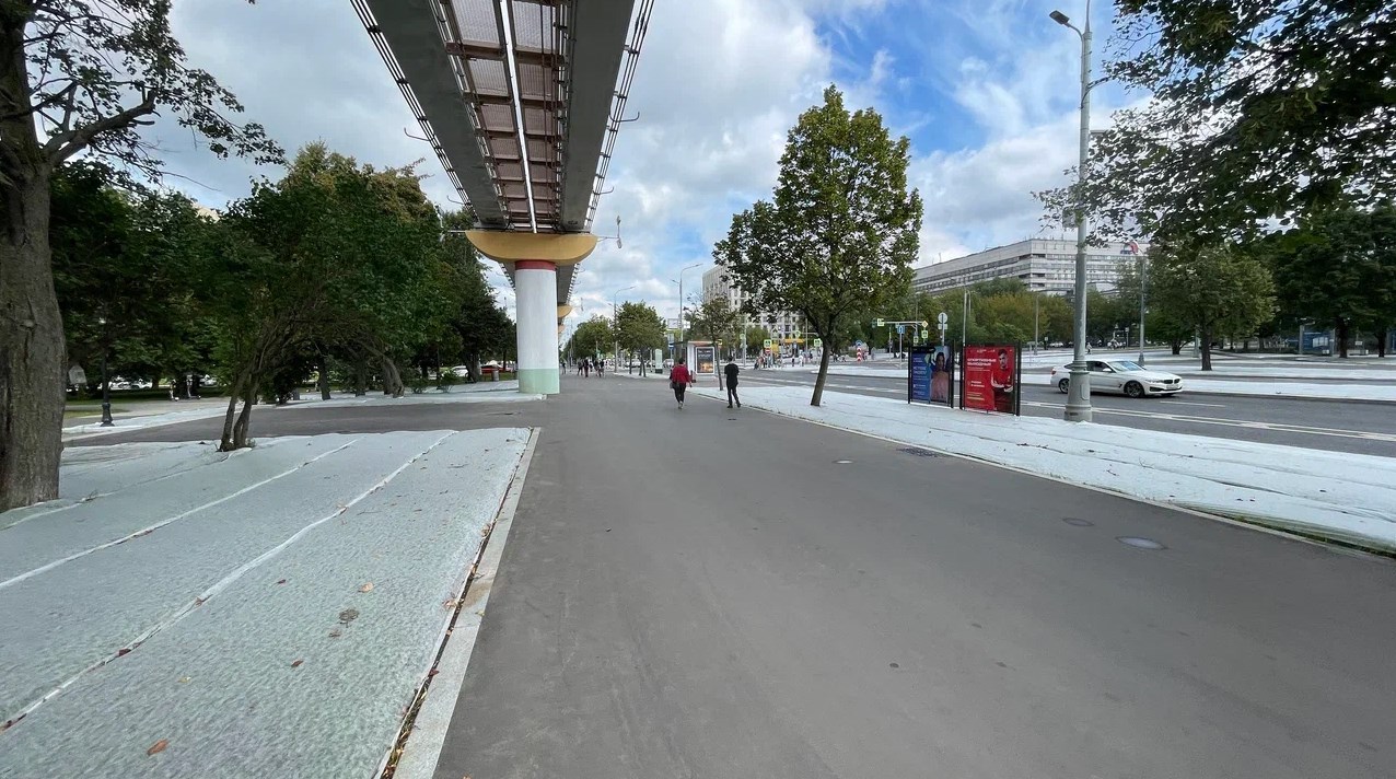 Фотография рекламного носителя, тип: Афиша 1.75x1.8, адрес: Академика Королева ул., ост. "Академика Королева ул.", поз.1, стенд 2, Москва, Россия. Сторона B №1349504