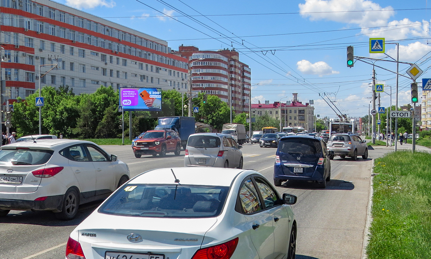 Фотография рекламного носителя, тип: Билборд 3x6, адрес: 10 лет Октября ул., д.62 Х Куйбышева ул., Омск, Омская область, Россия. Сторона Б1 №124920