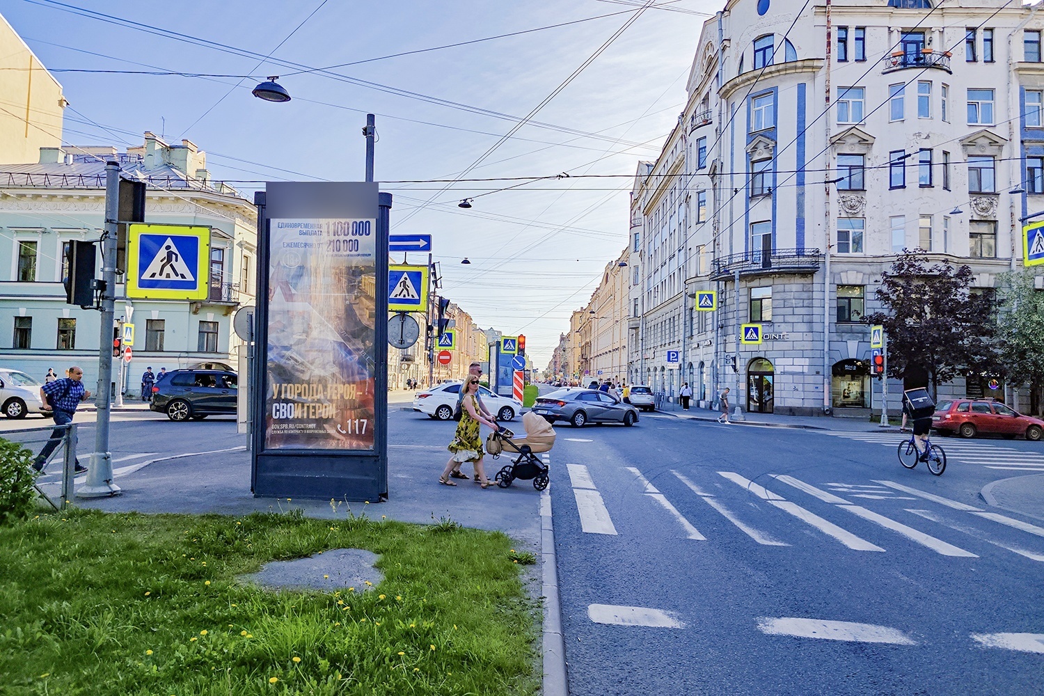Фотография рекламного носителя, тип: Пиллар 3x1.4, адрес: Малый В.О пр-т., д.11 Х 4-я линия В.О. ул., Санкт-Петербург, Россия. Сторона А №687630