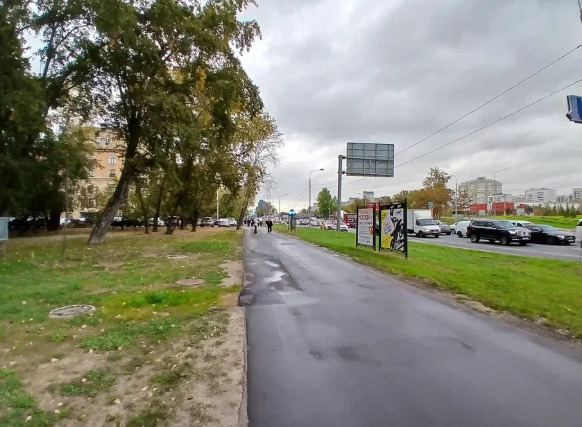 Фотография рекламного носителя, тип: Афиша 1.75x1.8, адрес: Дмитровское ш., д.7, поз.3, стенд 2, Москва, Россия. Сторона B №886718