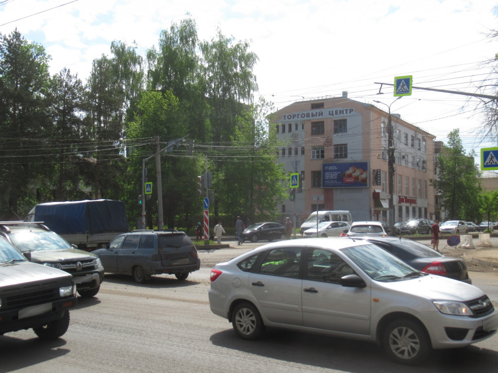 Фотография рекламного носителя, тип: Билборд 3x6, адрес: Победы ул., д.29, Ярославль, Ярославская область, Россия. Сторона B2 №214184