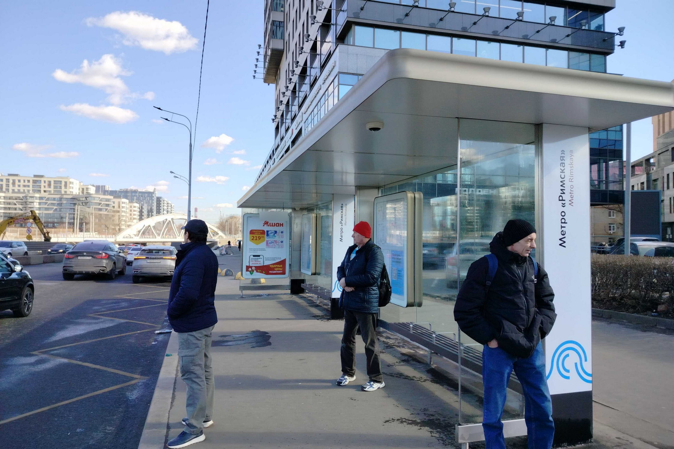 Фотография рекламного носителя, тип: Остановка 1.8x1.2, адрес: Энтузиастов ш., Москва, Россия. Сторона А №335266