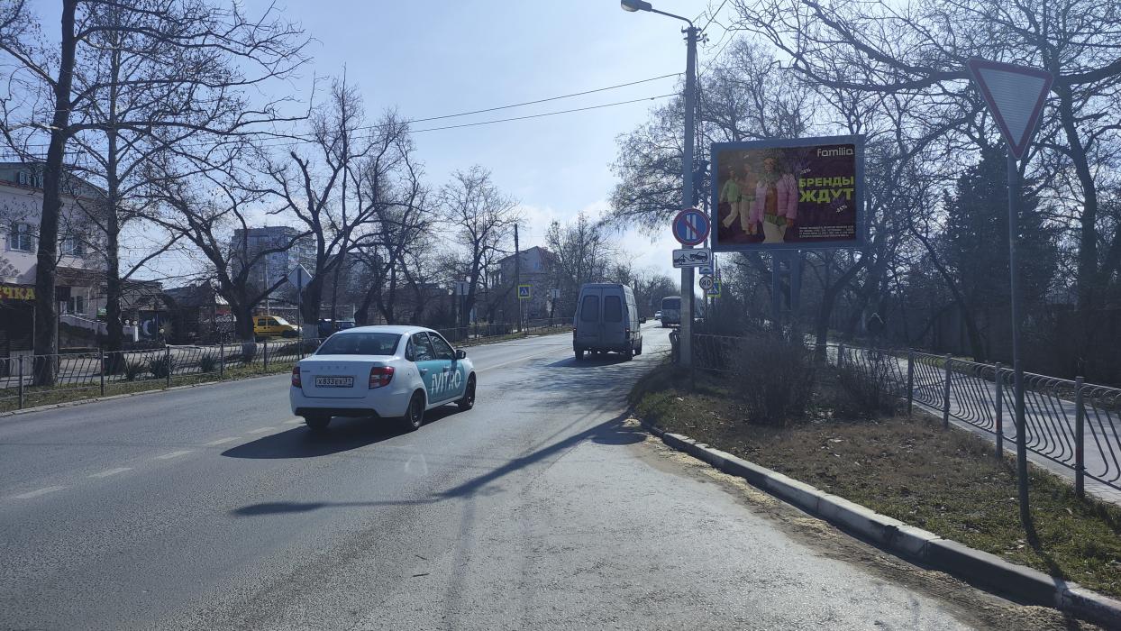 Фотография рекламного носителя, тип: Ситиборд 2.7x3.7, адрес: Челюскинцев ул., д.78, Севастополь, Россия. Сторона A1-A5 №1373757