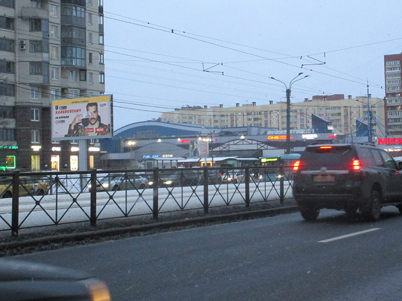 Фотография рекламного носителя, тип: Билборд 3x6, адрес: Савушкина ул., д.143, корп.1 Х Туристская ул., Санкт-Петербург, Россия. Сторона В №165673