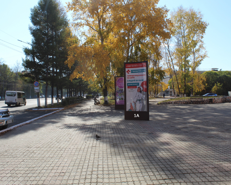 Фотография рекламного носителя, тип: Пиллар 3x1.4, адрес: Мира пр-т., д.37, поз.1, Комсомольск-на-Амуре, Хабаровский край, Россия. Сторона 1А №1327357
