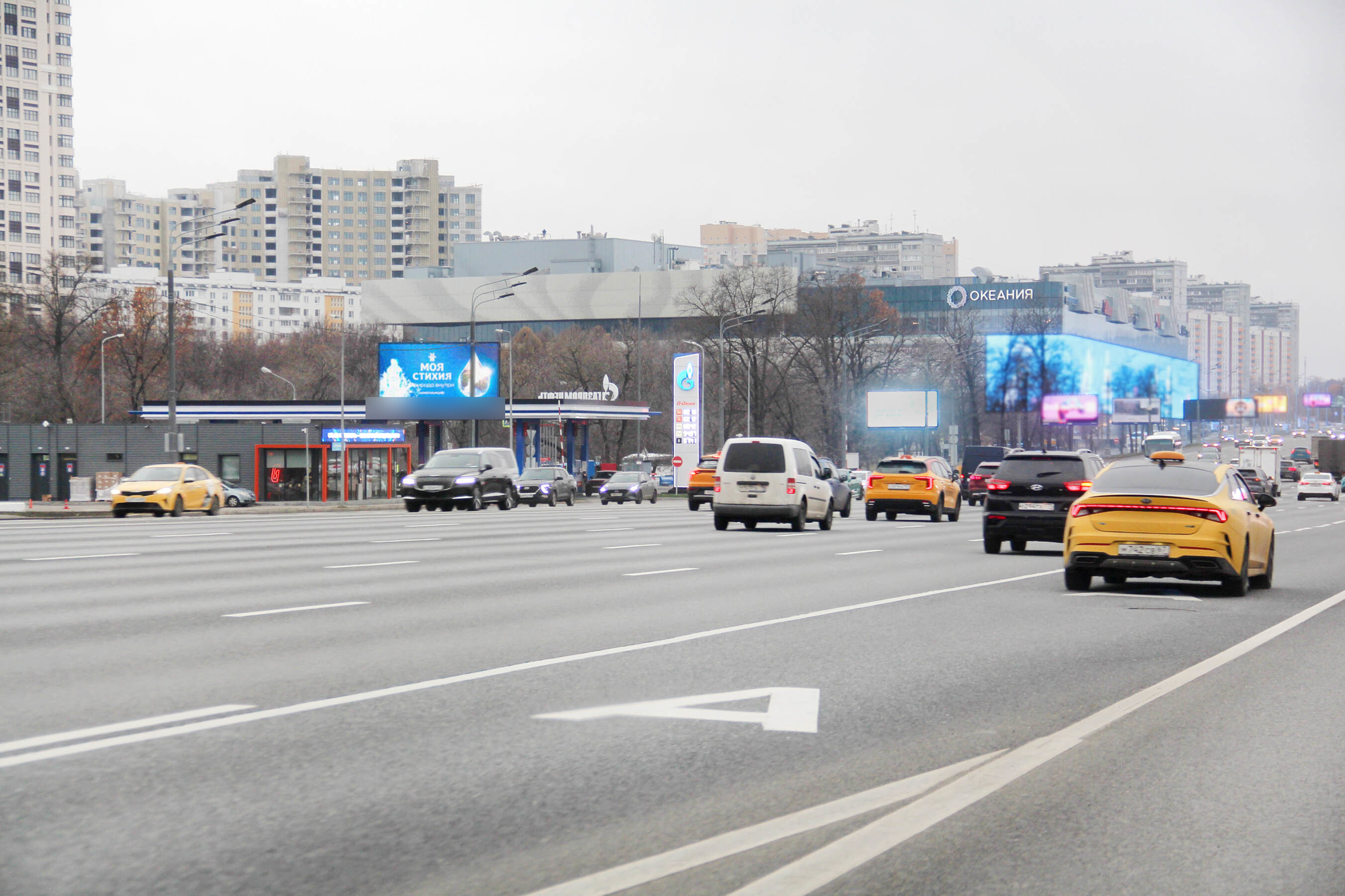 Фотография рекламного носителя, тип: Билборд 3x6, адрес: Кутузовский пр-т., д.55, Москва, Россия. Сторона Б1 №117317