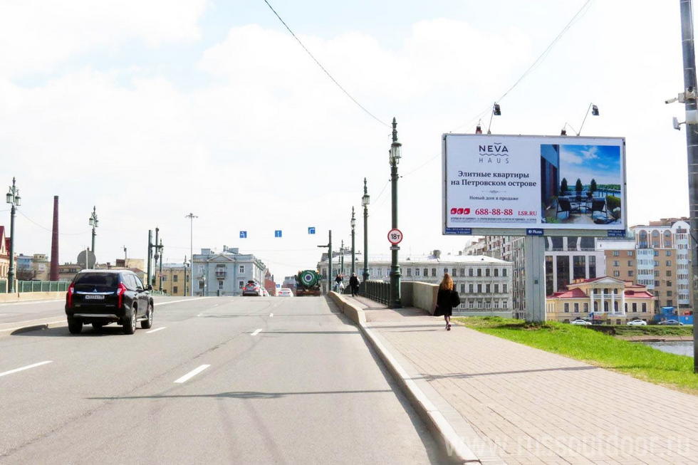 Фотография рекламного носителя, тип: Билборд 3x6, адрес: Петроградская ул., д.1 X Большой Крестовский мост, Санкт-Петербург, Россия. Сторона А1 №120357