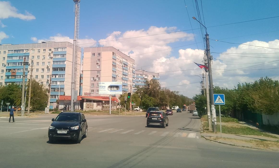 Фотография рекламного носителя, тип: Билборд 3x6, адрес: 130-й Таганрогской Дивизии ул., д.10А, Мариуполь, Донецкая область, Россия. Сторона B №1398037