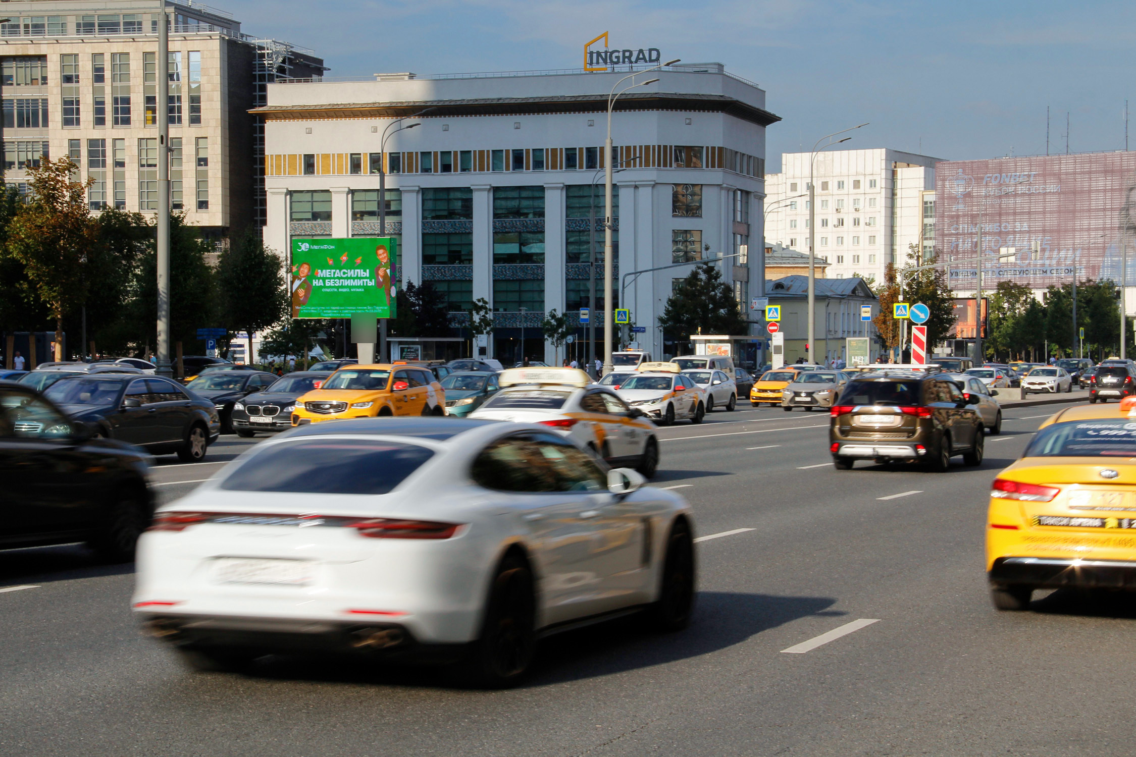 Фотография рекламного носителя, тип: Ситиборд 2.7x3.7, адрес: Садовая-Каретная ул., д.8с1, Москва, Россия. Сторона Б1 №577062