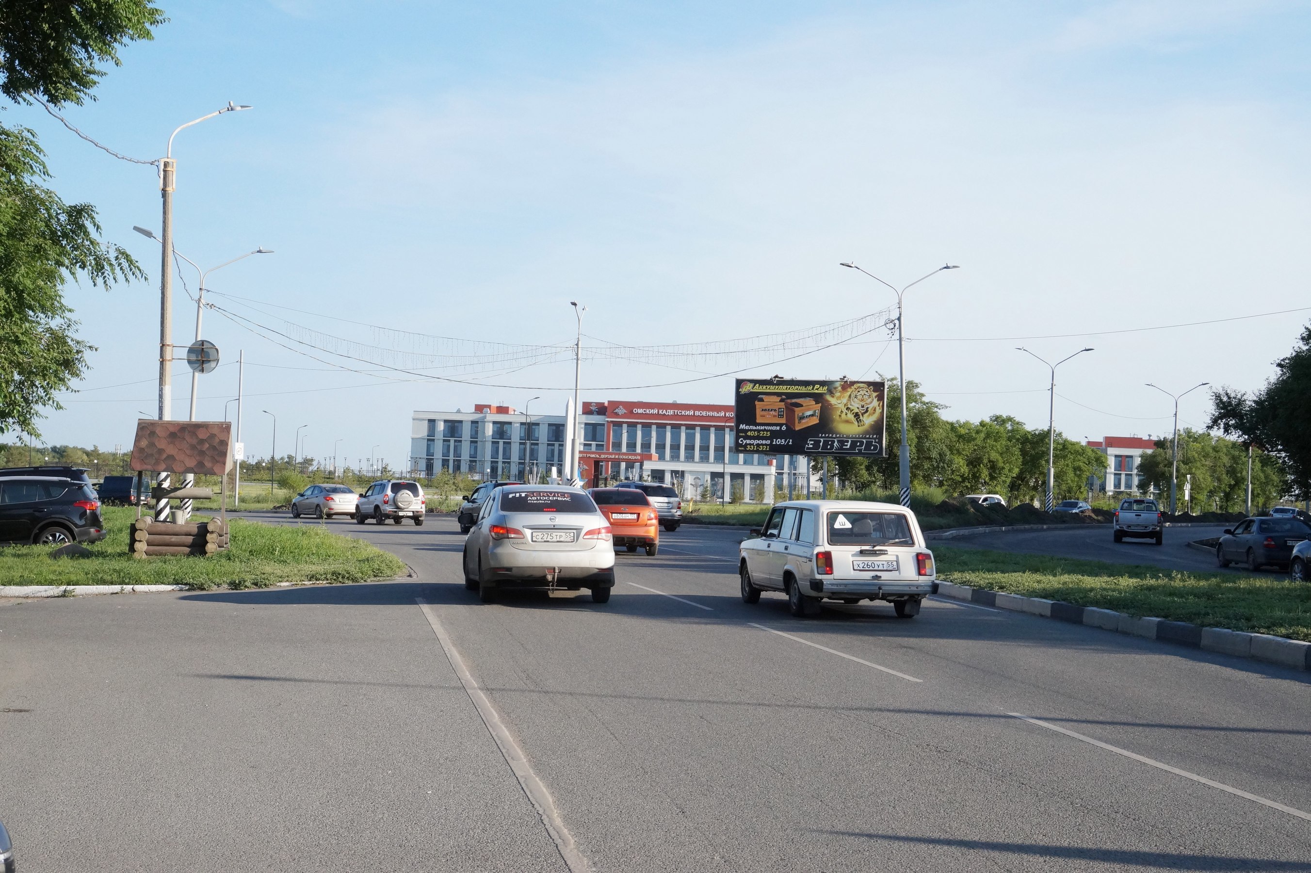 Фотография рекламного носителя, тип: Билборд 3x6, адрес: Енисейская. Х Суворова ул., Омск, Омская область, Россия. Сторона А1 №419428