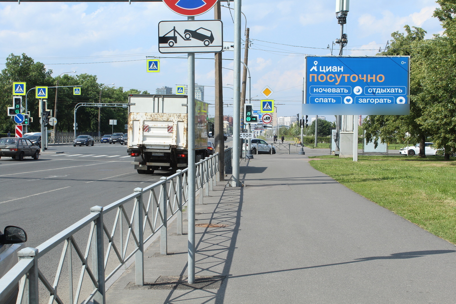 Фотография рекламного носителя, тип: Билборд 3x6, адрес: Юрия Гагарина пр-т. Х Бассейная ул., д.63, Санкт-Петербург, Россия. Сторона А1 №121437