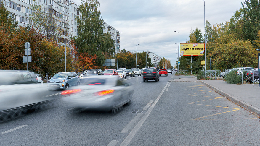 Фотография рекламного носителя, тип: Билборд 3x6, адрес: Адоратского ул., д.28, Казань, Республика Татарстан, Россия. Сторона А №679031