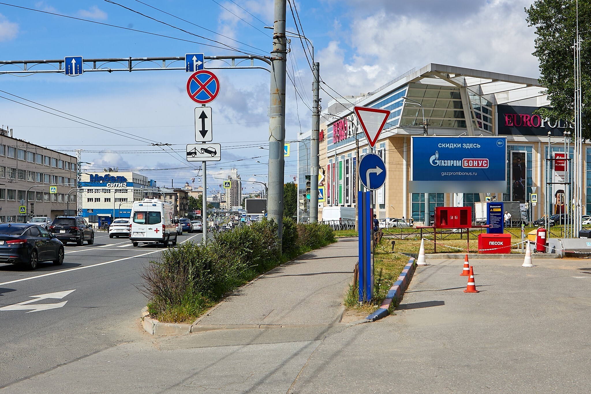 Фотография рекламного носителя, тип: Билборд 3x6, адрес: Маршала Блюхера пр-т., д.2, корп.1 Х Полюстровский пр-т., Санкт-Петербург, Россия. Сторона А1 №119665