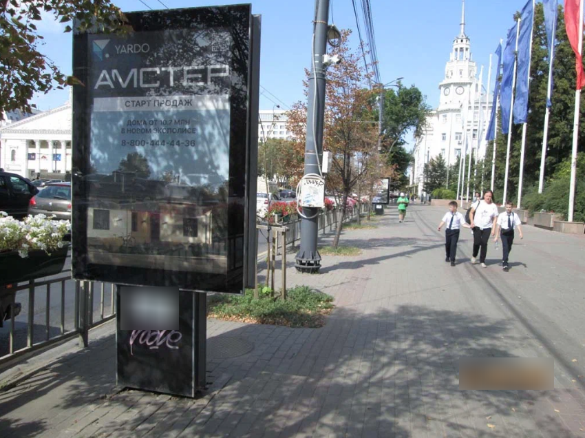 Фотография рекламного носителя, тип: Ситиформат 1.8x1.2, адрес: Ленина пл. Х Кольцовский сквер, поз.18, Воронеж, Воронежская область, Россия. Сторона A1-А5 №1058363