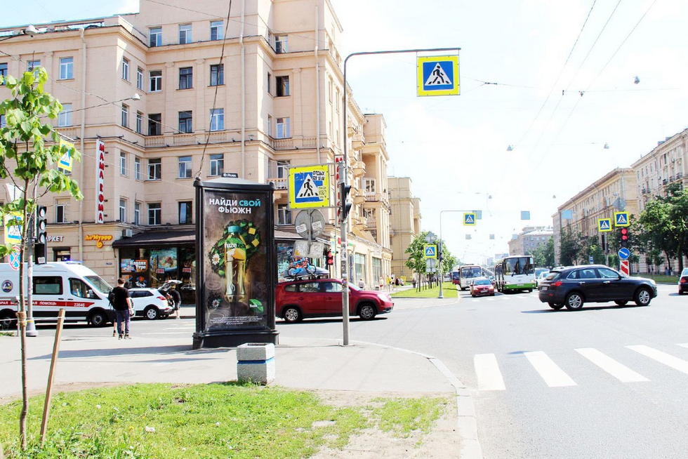 Фотография рекламного носителя, тип: Пиллар 3x1.4, адрес: Стачек пр-т., д.84 Х Зайцева ул., Санкт-Петербург, Россия. Сторона Б №144510