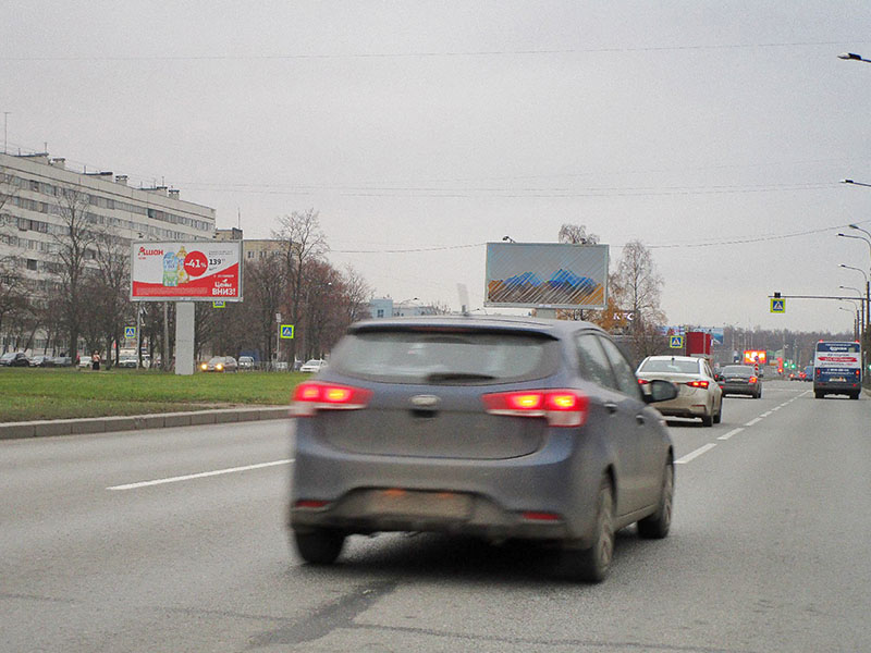 Фотография рекламного носителя, тип: Билборд 3x6, адрес: Культуры пр-т., д.9, корп.1, Санкт-Петербург, Россия. Сторона В №165679
