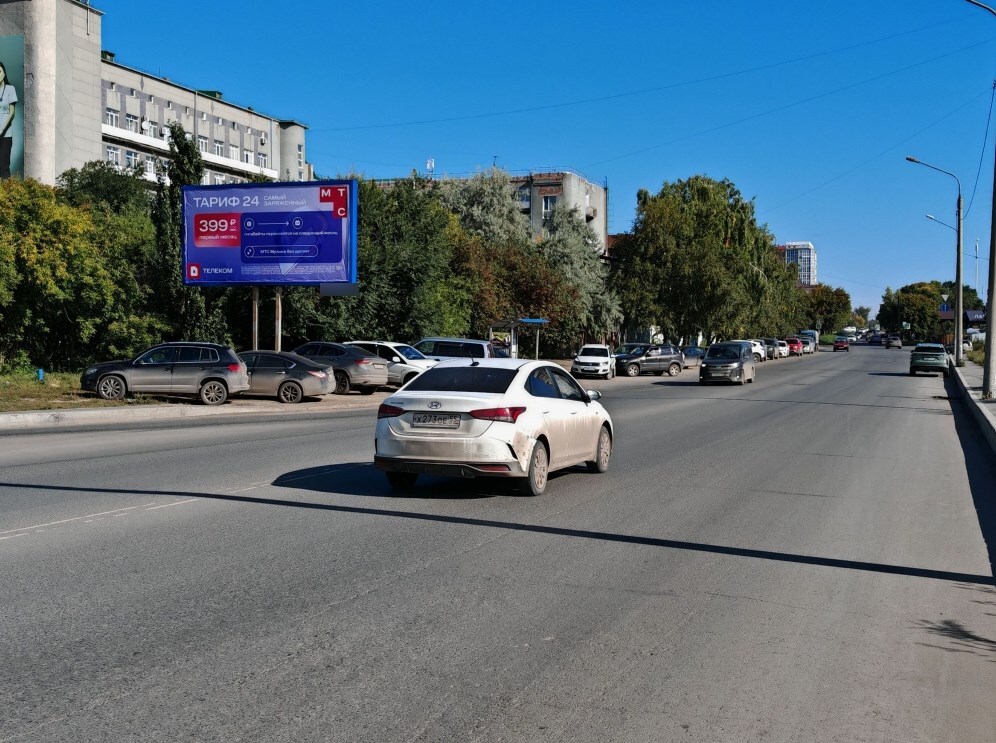 Фотография рекламного носителя, тип: Билборд 3x6, адрес: Госпитальная ул. X Булатова ул., д.105/1, Омск, Омская область, Россия. Сторона В №1010054