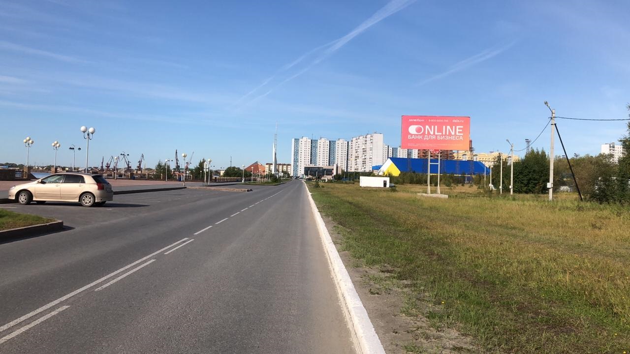 Фотография рекламного носителя, тип: Билборд 3x6, адрес: Пикмана ул., центральный стадион, Нижневартовск, Ханты-Мансийский автономный округ – Югра, Россия. Сторона А №676605