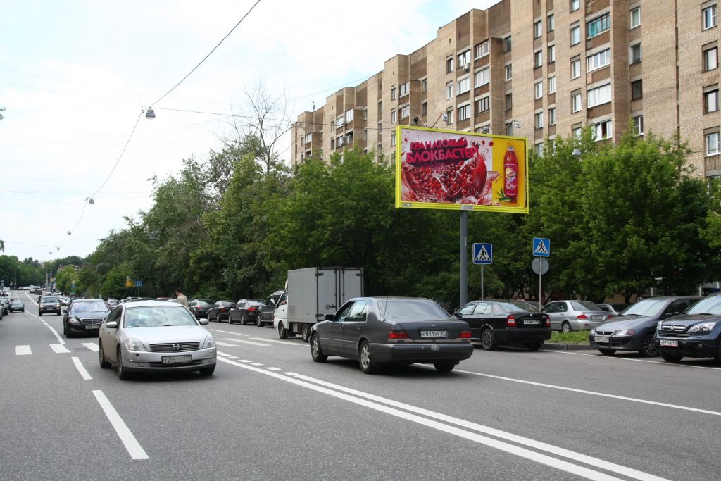 Фотография рекламного носителя, тип: Билборд 3x6, адрес: Плющиха ул. Х 1-ый Тружениковый пер., д.47, Москва, Россия. Сторона А №93153