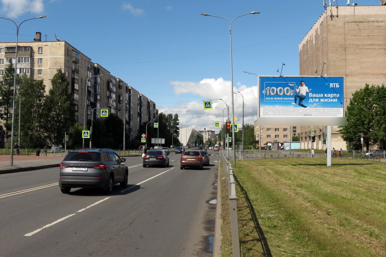 Фотография рекламного носителя, тип: Билборд 3x6, адрес: Искровский пр-т., д.11 Х Подвойского ул., Санкт-Петербург, Россия. Сторона А1 №207756