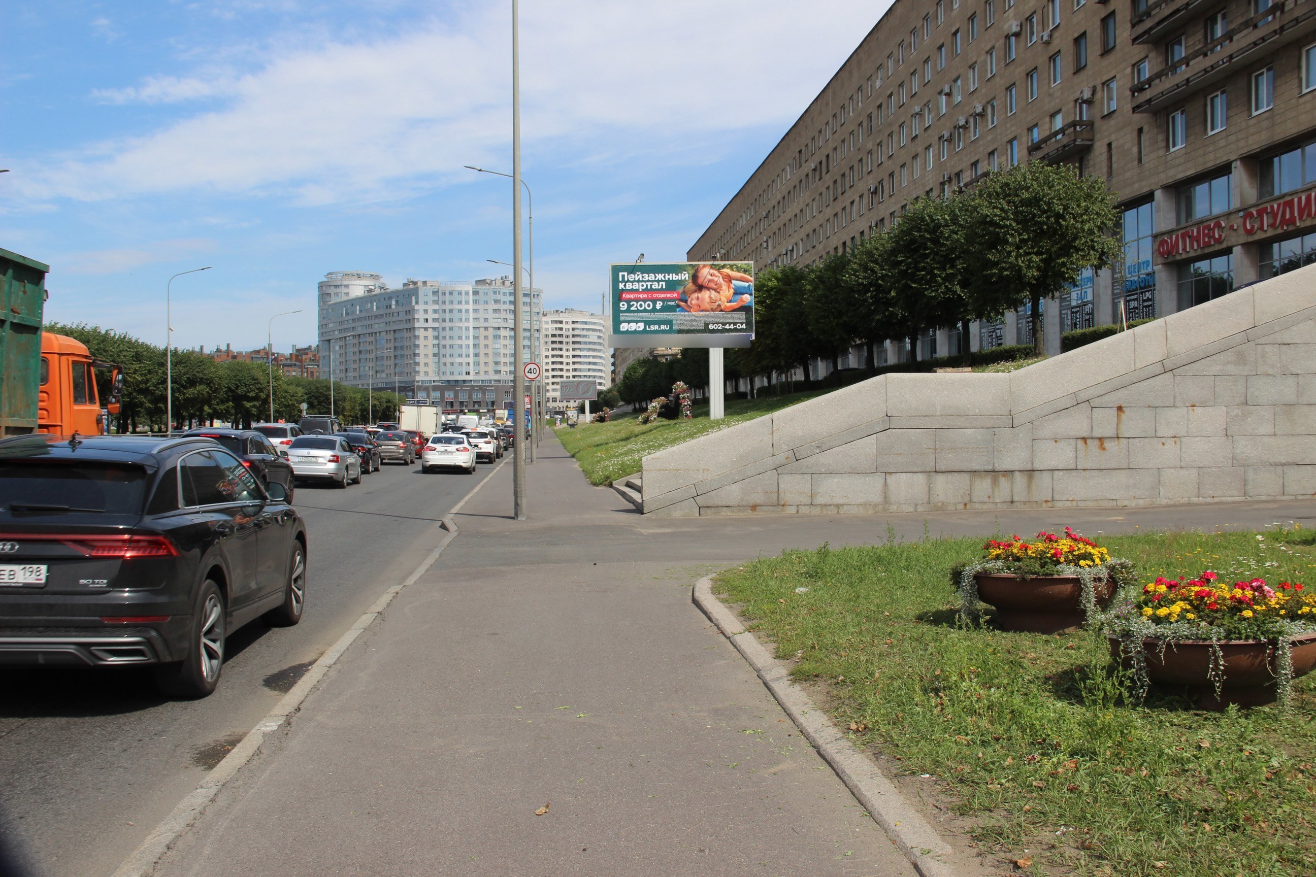 Фотография рекламного носителя, тип: Билборд 3x6, адрес: Свердловская наб., д.62-64, Санкт-Петербург, Россия. Сторона А №106170