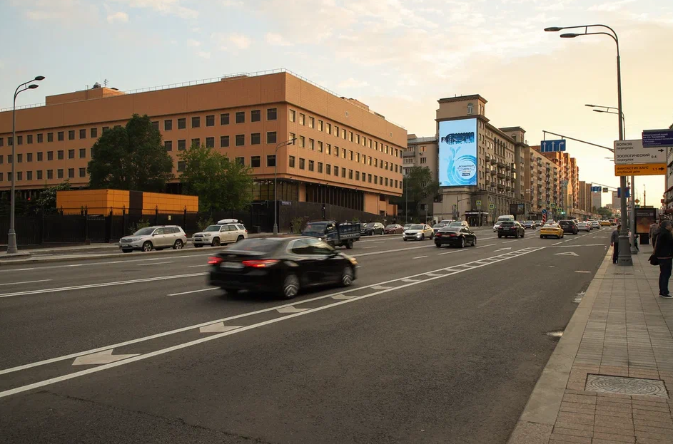 Фотография рекламного носителя, тип: Медиафасад, адрес: Красная Пресня ул., д.9, Москва, Россия. Сторона B60 №1383494