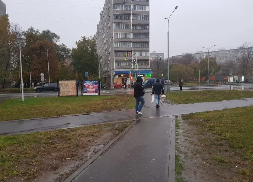 Фотография рекламного носителя, тип: Афиша 1.75x1.8, адрес: Ферганская ул., д.19, стенд 2, Москва, Россия. Сторона B №887486