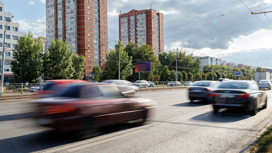 Фотография рекламного носителя, тип: Билборд 3x6, адрес: Ямашева пр-т., д.45а Х Мусина ул., Казань, Республика Татарстан, Россия. Сторона B №674738