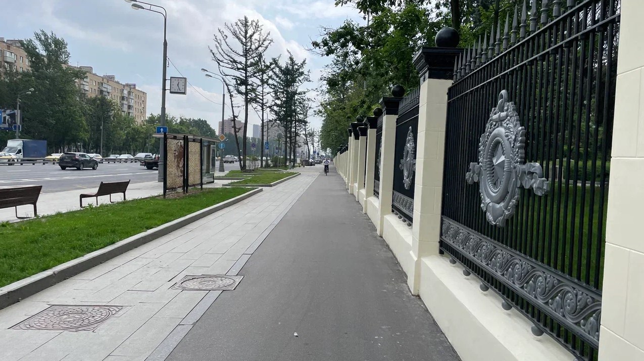 Фотография рекламного носителя, тип: Афиша 1.75x1.8, адрес: Ленинградское ш., д.53, стенд 2, Москва, Россия. Сторона B №821704