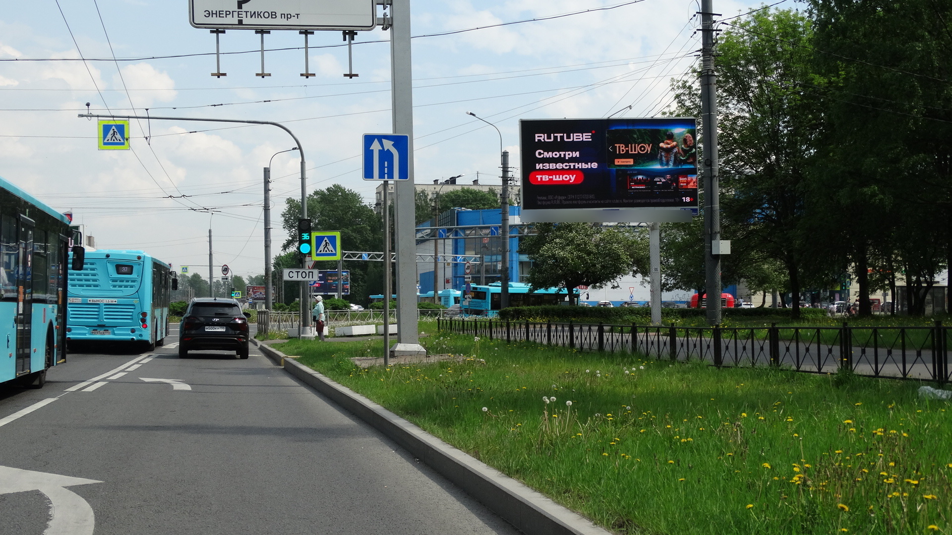 Фотография рекламного носителя, тип: Билборд 3x6, адрес: Революции ш. Х Энергетиков пр-т., д.36, Санкт-Петербург, Россия. Сторона А1 №717060