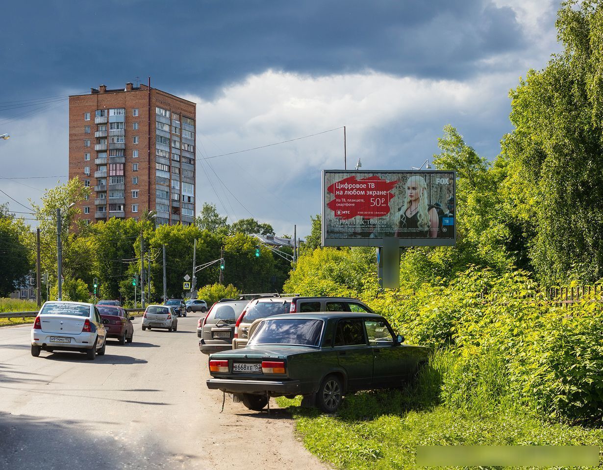 Фотография рекламного носителя, тип: Билборд 3x6, адрес: Ярошенко ул., около монумента Самолет, Нижний Новгород, Нижегородская область, Россия. Сторона А1 №124627