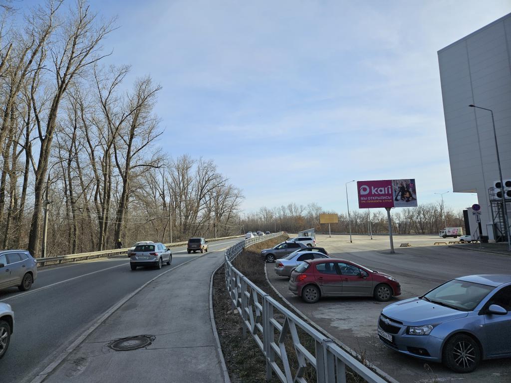 Фотография рекламного носителя, тип: Билборд 3x6, адрес: Народная ул., д.13, поз.2, Самара, Самарская область, Россия. Сторона A №1348868