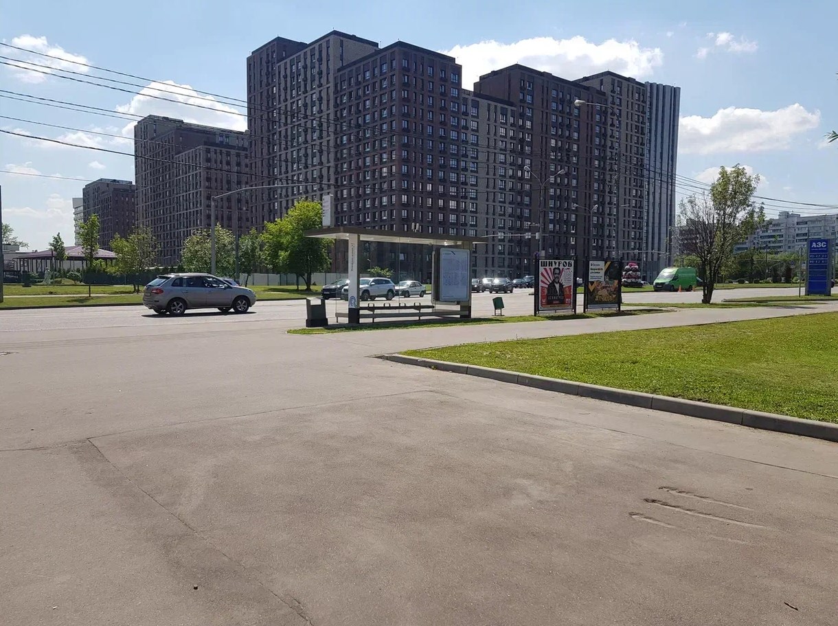 Фотография рекламного носителя, тип: Афиша 1.75x1.8, адрес: Ясеневая ул., д.59, поз.1, стенд 2, Москва, Россия. Сторона B №883923