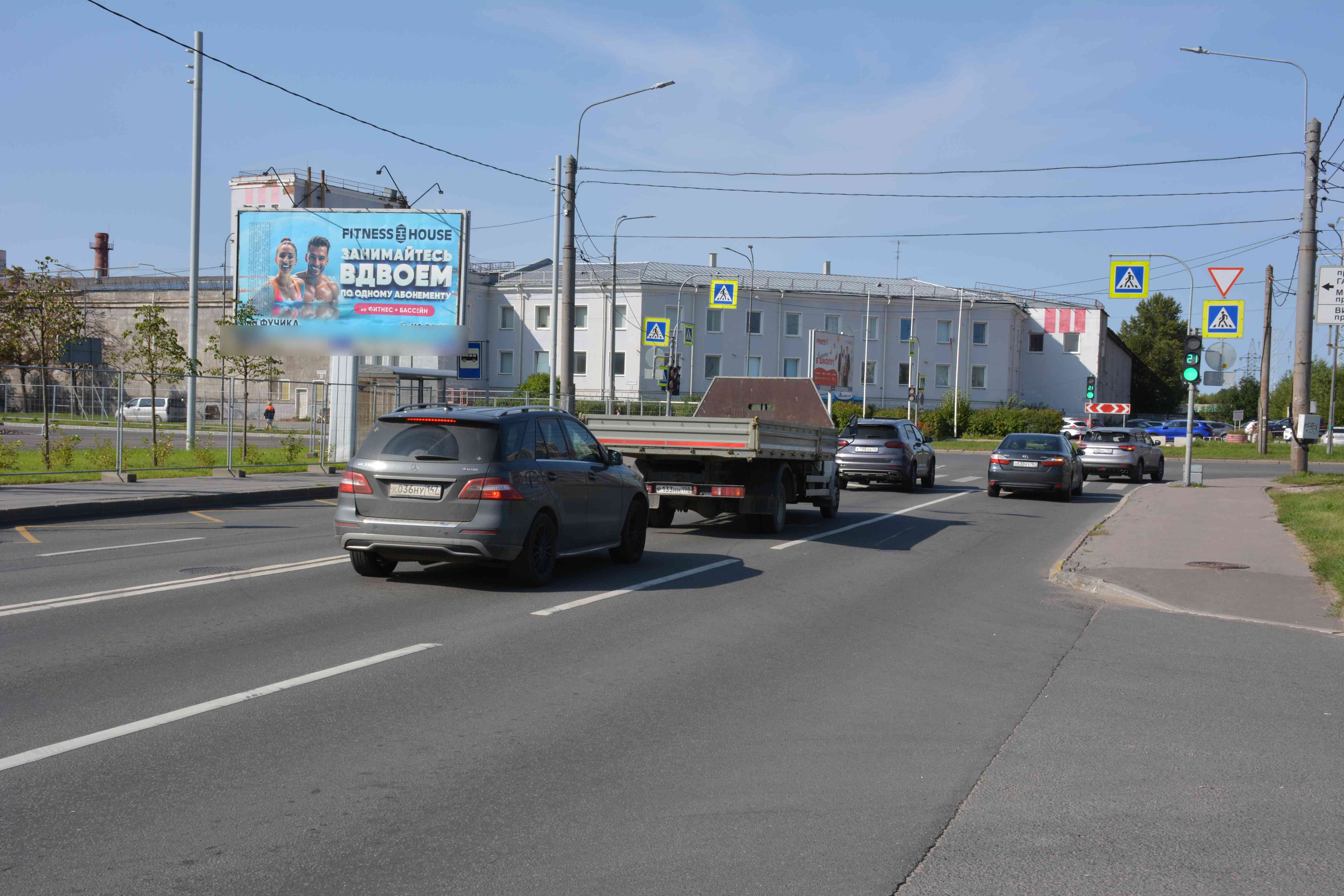 Фотография рекламного носителя, тип: Билборд 3x6, адрес: Космонавтов пр-т. Х Кузнецовская ул., д.31, Санкт-Петербург, Россия. Сторона Б №106376