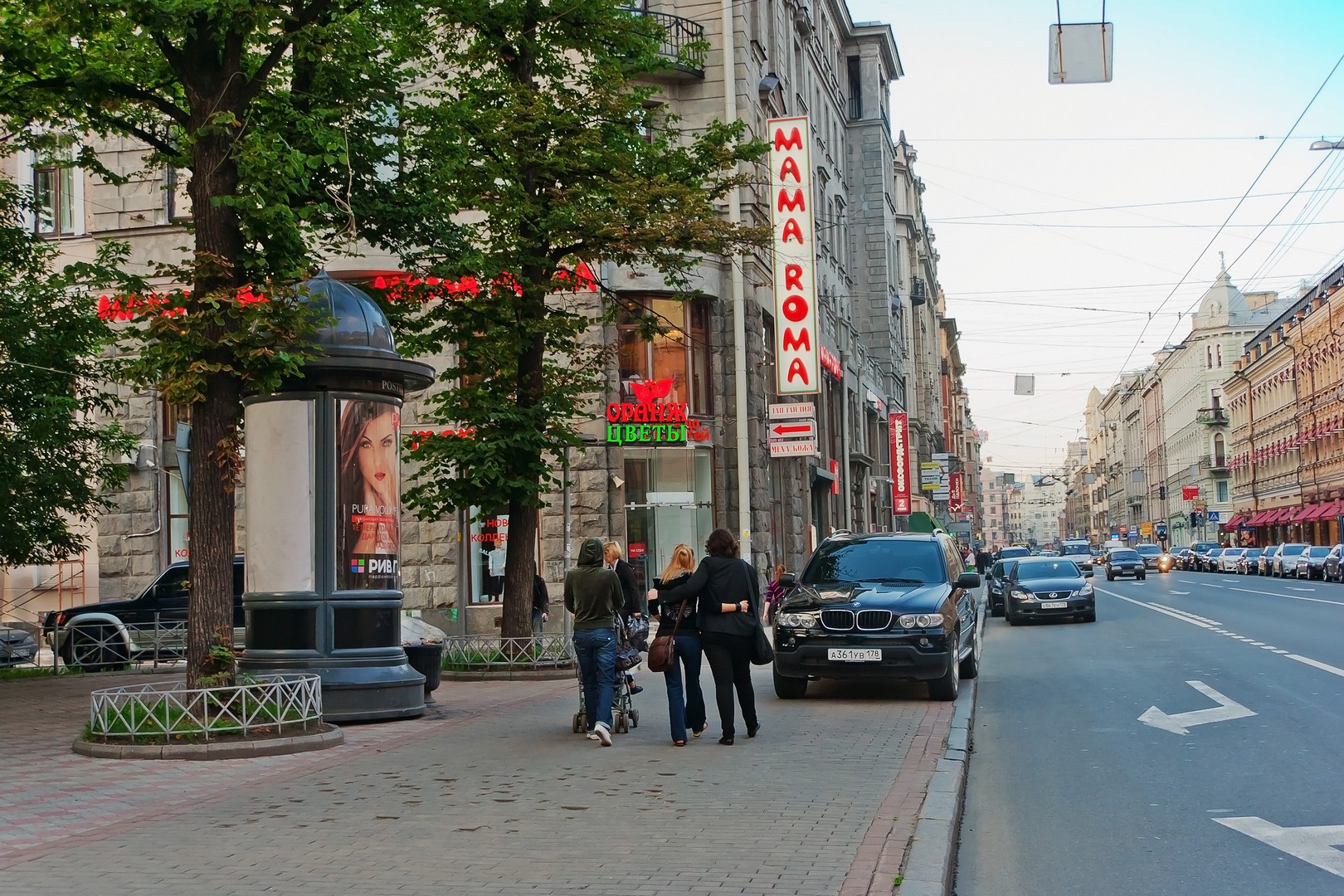 Фотография рекламного носителя, тип: Пиллар 3x1.4, адрес: Большой пр-т. П.С., д.64, Санкт-Петербург, Россия. Сторона A1 №107624