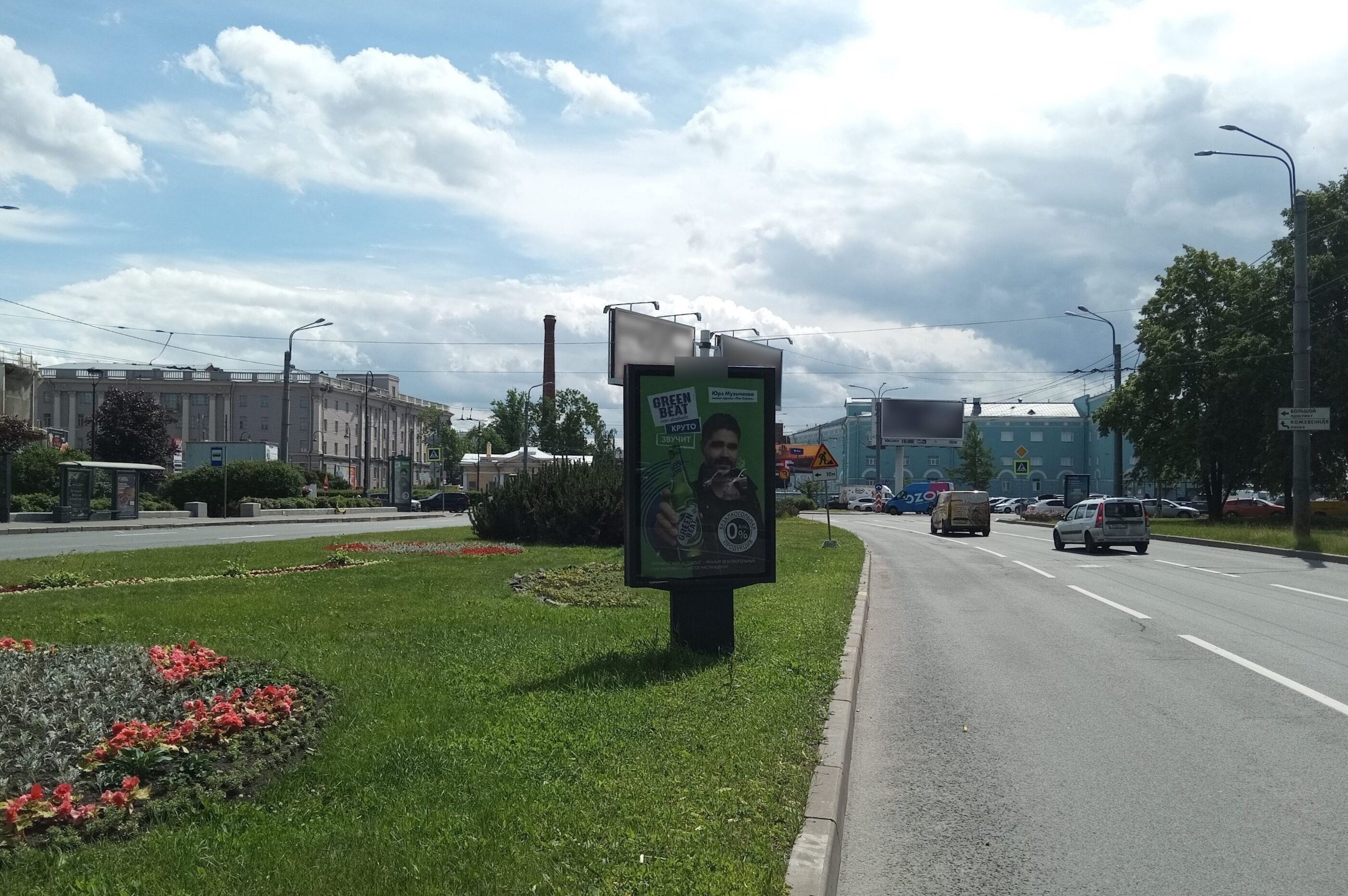 Фотография рекламного носителя, тип: Ситиформат 1.8x1.2, адрес: Наличная ул. Х Большой В.О. пр-т., поз.2, Санкт-Петербург, Россия. Сторона А №108137