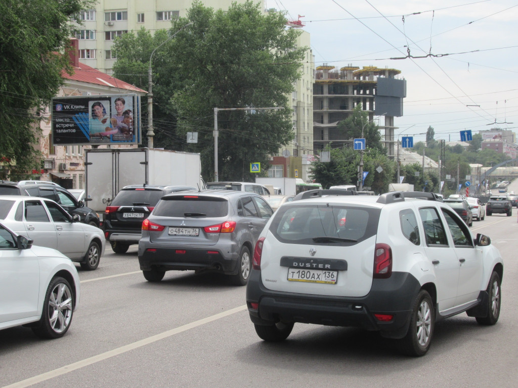 Фотография рекламного носителя, тип: Билборд 3x6, адрес: Московский пр-т., д.46 Х 45-й Стрелковой Дивизии ул., Воронеж, Воронежская область, Россия. Сторона Б1-Б3 №111976