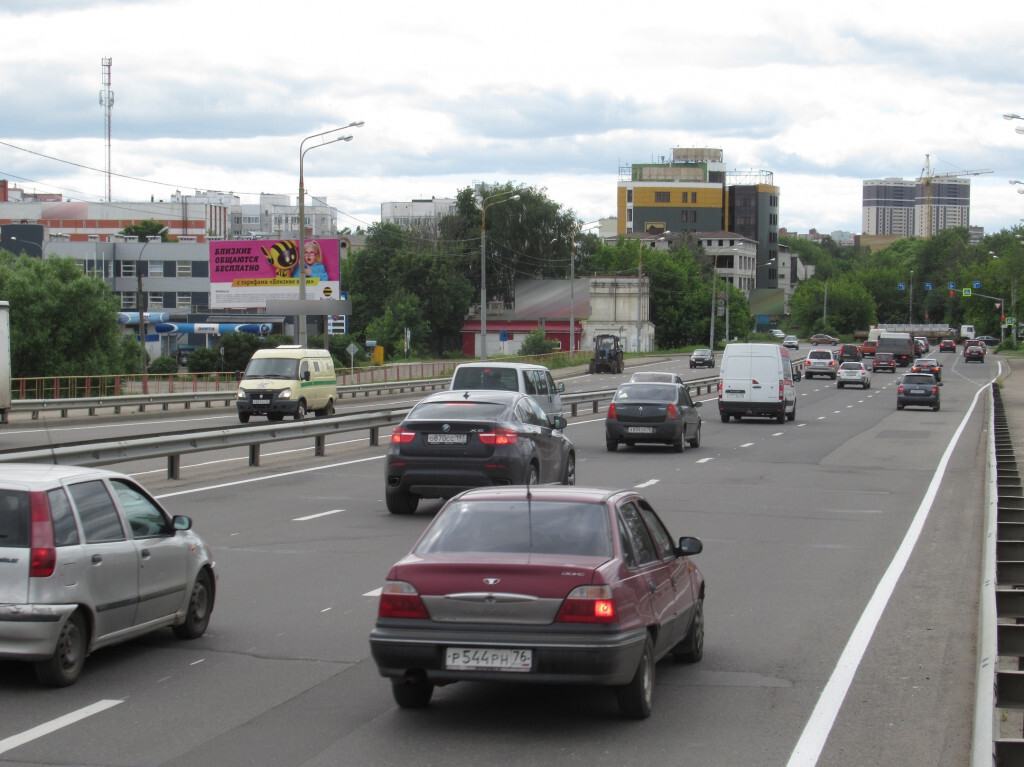 Фотография рекламного носителя, тип: Билборд 3x6, адрес: Толбухина пр-т., 200м от пересечения с ул.Б.Федоровская, Ярославль, Ярославская область, Россия. Сторона Б №109486