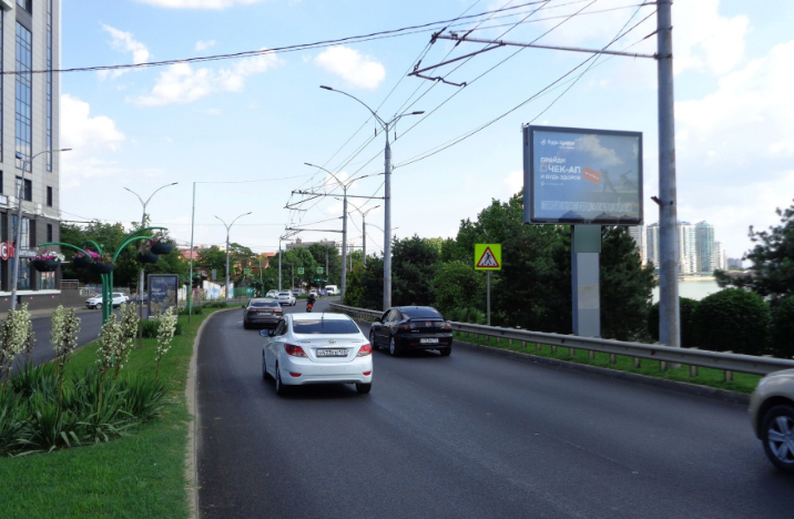 Фотография рекламного носителя, тип: Ситиборд 2.7x3.7, адрес: Кубанская наб., д.232, Краснодар, Краснодарский край, Россия. Сторона А1-А6 №540105