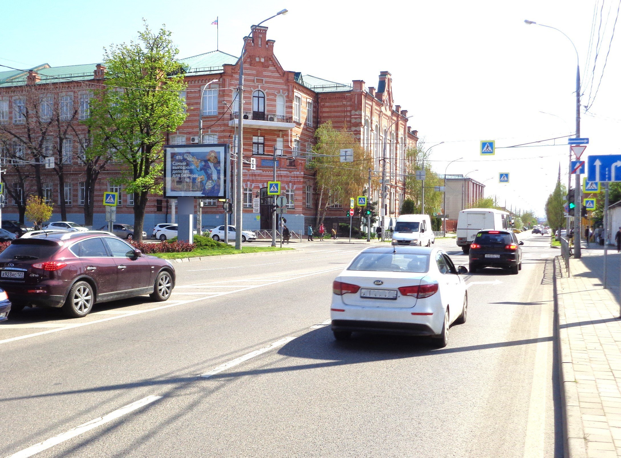 Фотография рекламного носителя, тип: Ситиборд 2.7x3.7, адрес: Будённого ул., д.190, Краснодар, Краснодарский край, Россия. Сторона Б №719234